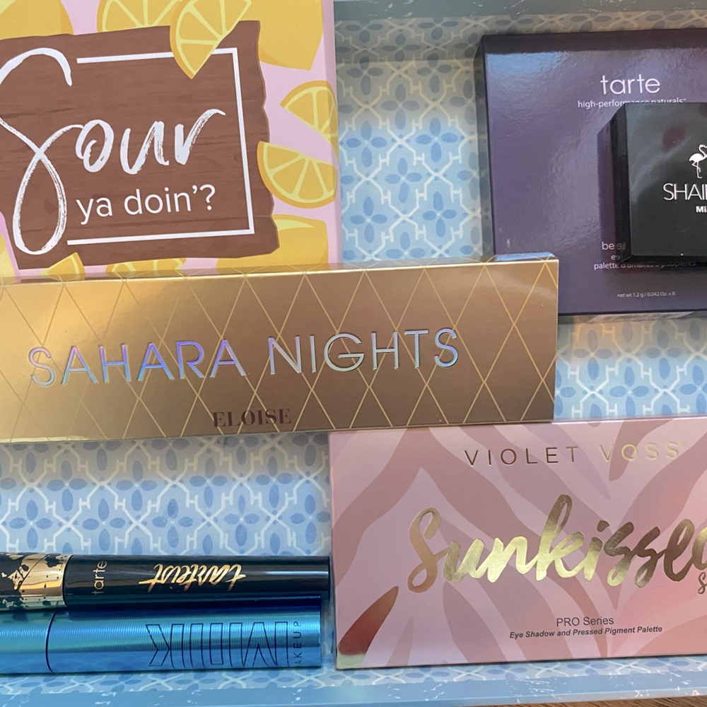Luxury Eye Makeup Collection.
